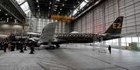 Modelo E195-E2 da Embraer em hangar. 26/2/2020.  REUTERS/Arnd Wiegmann  Foto: Reuters