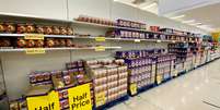 Ovos de Páscoa em supermercado em Hemel Hempstead, no Reino Unido
08/04/2020 REUTERS/Paul Childs  Foto: Reuters