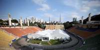 Hospital de campanha erguido no gramado do estádio do Pacaembu, em São Paulo
31/03/2020
REUTERS/Rahel Patrasso  Foto: Reuters