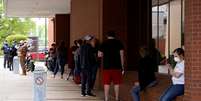 Desempregados aguardam em fila no Arkansas, EUA
06/04/2020
REUTERS/Nick Oxford  Foto: Reuters