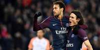 Neymar e Cavani estão passando quarentena no Brasil e Uruguai, respectivamente (Foto: Franck Fife / AFP)  Foto: Lance!