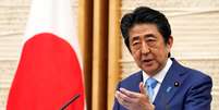 Premiê do Japão, Shinzo Abe, discursa em coletiva de imprensa ao ampliar estado de emergência no país
04/05/2020
Eugene Hoshiko/Pool via REUTERS  Foto: Reuters