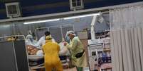 Paciente com coronavírus é tratado em hospital de Santo André (SP)
06/05/2020
REUTERS/Amanda Perobelli  Foto: Reuters