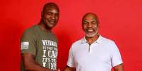 Mike Tyson não fechou as portas para uma terceira luta com Holyfield (Foto: Reprodução Instagram)  Foto: Lance!