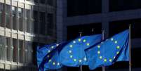 Bandeiras da União Europeia em frente à sede da Comissão do bloco, em Bruxelas
12/12/2019
REUTERS/Yves Herman  Foto: Reuters