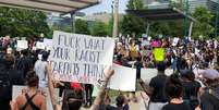 Protesto em Atlanta por morte de homem negro sob custódia da polícia em Mineápolis
29/05/2020
REUTERS/Dustin Chambers  Foto: Reuters