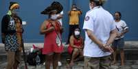 Protesto na frente de Hospital Nilton Lins, que inaugurou ala exclusiva para indígenas
 3/6/2020 REUTERS/Bruno Kelly  Foto: Reuters