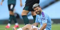Aguero lesionou o joelho no duelo do Manchester City contra o Burnley  Foto: Martin Rickett/Pool  / Reuters