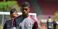 Léo Natel foi criado na base do São Paulo e agora jogará no Corinthians (Foto: Érico Leonan/saopaulofc.net)  Foto: Lance!