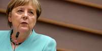 A chanceler alemã, Angela Merkel, discursa em sessão plenária no Parlamento Europeu em Bruxelas, Bélgica, em 8 de julho de 2020. REUTERS/Yves Herman  Foto: Reuters