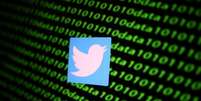 Um ataque cibernético na rede social Twitter invadiu 45 contas de personalidades, políticos e empresas norte-americanas  Foto: Reuters