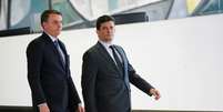 Presidente Jair Bolsonaro e o ex-Ministro Bolsonaro, no Palácio do Planalto, para a cerimônia de lançamento do projeto anti-crime do governo  Foto: Adriano Machado / Reuters