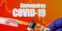 Foto de ilustração mostra frasco com rõtulo de vacina contra Covid-19
10/04/2020 REUTERS/Dado Ruvic  Foto: Reuters