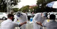 Taxistas fazem teste para coronavírus em São Paulo
26/06/2020
REUTERS/Amanda Perobelli  Foto: Reuters