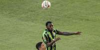 Coelho e Galo fizeram um jogo de bom nível na volta do Estadual de Minas-(Mourão Panda/América-MG)  Foto: Lance!