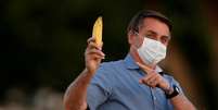 Presidente Jair Bolsonaro segura banana no Palácio da Alvorada
24/07/2020 REUTERS/Adriano Machado  Foto: Reuters