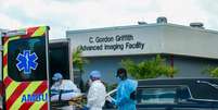 Ambulância chega a hospital de Miami com paciente
14/07/2020
REUTERS/Maria Alejandra Cardona  Foto: Reuters