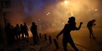 Policiais e manifestantes entraram em choque durante protesto em Beirute
09/08/2020
REUTERS/Hannah McKay  Foto: Reuters