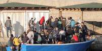 Imigrantes desembarcam na ilha italiana de Lampedusa
24/07/2020
REUTERS/Mauro Buccarello  Foto: Reuters