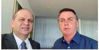 Ricardo Barros, líder do governo na Câmara, e o presidente Jair Bolsonaro  Foto: Twitter/Reprodução / Estadão Conteúdo