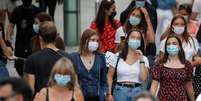 Pessoas usam máscaras de proteção em Nantes, na França
24/08/2020 REUTERS/Stephane Mahe  Foto: Reuters