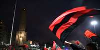 Torcida do Newell&#039;s Old Boys foi para as ruas de Rosario, na Argentina  Foto: Agustin Marcarian / Reuters