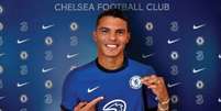 Thiago Silva tem contrato com o Chelsea por uma temporada (Foto: MATTHEW CHILDS / POOL / AFP)  Foto: LANCE!