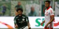 Luiz Adriano comemora gol marcado contra o Internacional (Foto: Cesar Greco/Agência Palmeiras)  Foto: Lance!