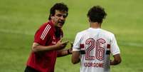 Técnico Fernando Diniz e o meia Igor Gomes em Atlético-MG x São Paulo (Foto: Yuri Laurindo/Ofotográfico)  Foto: Lance!