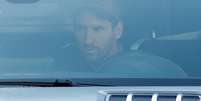 Lionel Messi chegou com 1h30 de antecedência ao treino do Barcelona  Foto: Albert Gea / Reuters