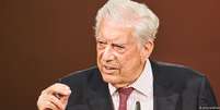Aos 84 anos, Vargas Llosa continua apostando no poder transformador do romance literário  Foto: DW / Deutsche Welle