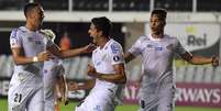 Santos busca não perdeu em dez jogos disputados contra paraguaios na Libertadores (Foto:NELSON ALMEIDA / AFP)  Foto: Lance!