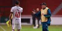 Maurício Isla comentou sobre a atuação do Flamengo, e elogiou a maneira como o Del Valel jogou na goleada desta noite (Jose JACOME / AFP)  Foto: Lance!