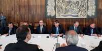 Jair Bolsonaro durante reunião com os ministros em Brasília  Foto: Alan Santos/PR