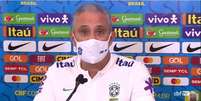 Tite terminou 2020 com muitas críticas a seu trabalho. Agora, a situação dele melhorou bastante com a sequência de vitórias da Seleção nas eliminatórias do Mundial  Foto: Reprodução/CBF / Estadão Conteúdo