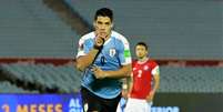 Suárez marcou primeiro gol do Uruguai contra o Chile na última quinta-feira (Divulgação/Seleção Uruguaia)  Foto: Lance!