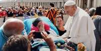 Poucos dias depois de realizar seu último desejo de encontrar o Papa Francisco, esta paciente morreu  Foto: Kees Veldboer / BBC News Brasil