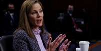 Amy Coney Barrett, indicada à Suprema Corte dos EUA, durante audiência em comitê do Senado do país
14/10/2020 REUTERS/Jonathan Ernst/Pool  Foto: Reuters