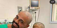 Neurocirurgião Caio Nuto e o paciente Pedro Cardozo  Foto: Reprodução Instagram/ @caioneuro / Estadão