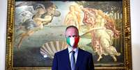Distanciamento social estrito e uso obrigatório de máscaras faciais estão em vigor nos museus e galerias da Itália  Foto: Reuters / BBC News Brasil