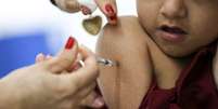  85,3% dos brasileiros estão dispostos a se vacinar contra a covid-19 se “um imunizante comprovadamente seguro e eficaz estiver disponível”  Foto: Marcelo Camargo/Agência Brasil / Estadão