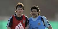 Messi sempre foi comparado a Maradona, mas nunca conquistou título pela seleção argentina (Foto: AFP)  Foto: Lance!