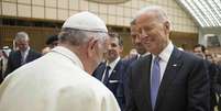 Papa Francisco e Joe Biden durante encontro no Vaticano em 2016  Foto: ANSA / Ansa