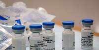 Ampolas da potencial vacina russa contra Covid-19 Sputnik-V
12/10/2020
REUTERS/Tatyana Makeyeva  Foto: Reuters