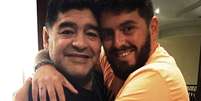Os Maradonas: o afeto demorou, mas foi intenso nos anos de convivência após o reconhecimento da paternidade  Foto: Reprodução