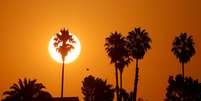 Sol nasce durante onda de calor em Encinitas, Calif&oacute;rnia
19/8/ 2020 REUTERS/Mike Blake  Foto: Reuters