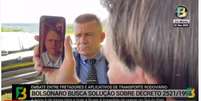 Vídeo do canal Foco do Brasil mostra o presidente Jair Bolsonaro conversando com o ministro Tarcísio Gomes de Freitas sobre aplicativos de transporte rodoviário  Foto: Reprodução/YouTube / Estadão