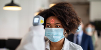 Pelo que se sabe até o momento, os casos de infecção são raríssimos e a maioria dos pacientes que tiveram covid-19 possuem uma imunidade que dura ao menos seis meses  Foto: Getty Images / BBC News Brasil