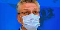 Lothar Wieler, presidente do Instituto Roberto Koch para doenças infecciosas, durante entrevista coletiva em Berlim
10/12/2020 Tobias Schwarz/Pool via REUTERS  Foto: Reuters