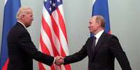 Encontro entre Biden e Putin em março de 2011, quando o americano era vice-presidente  Foto: EPA / Ansa - Brasil